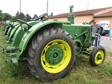 video de tracteur|Débardage avec un tracteur Société Française 551